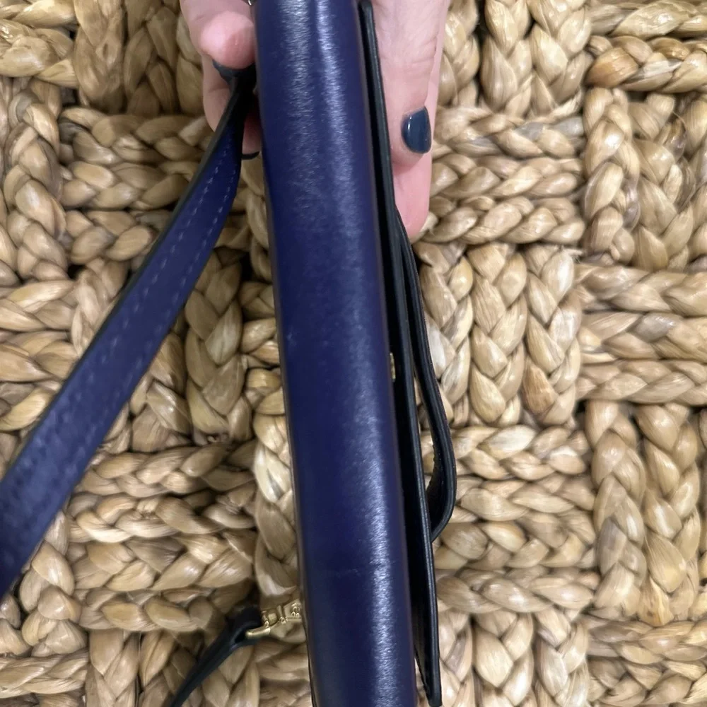 HENRI BENDEL Blue Leather Crossbody Wallet/Phone Purse - Picture 7 of 10